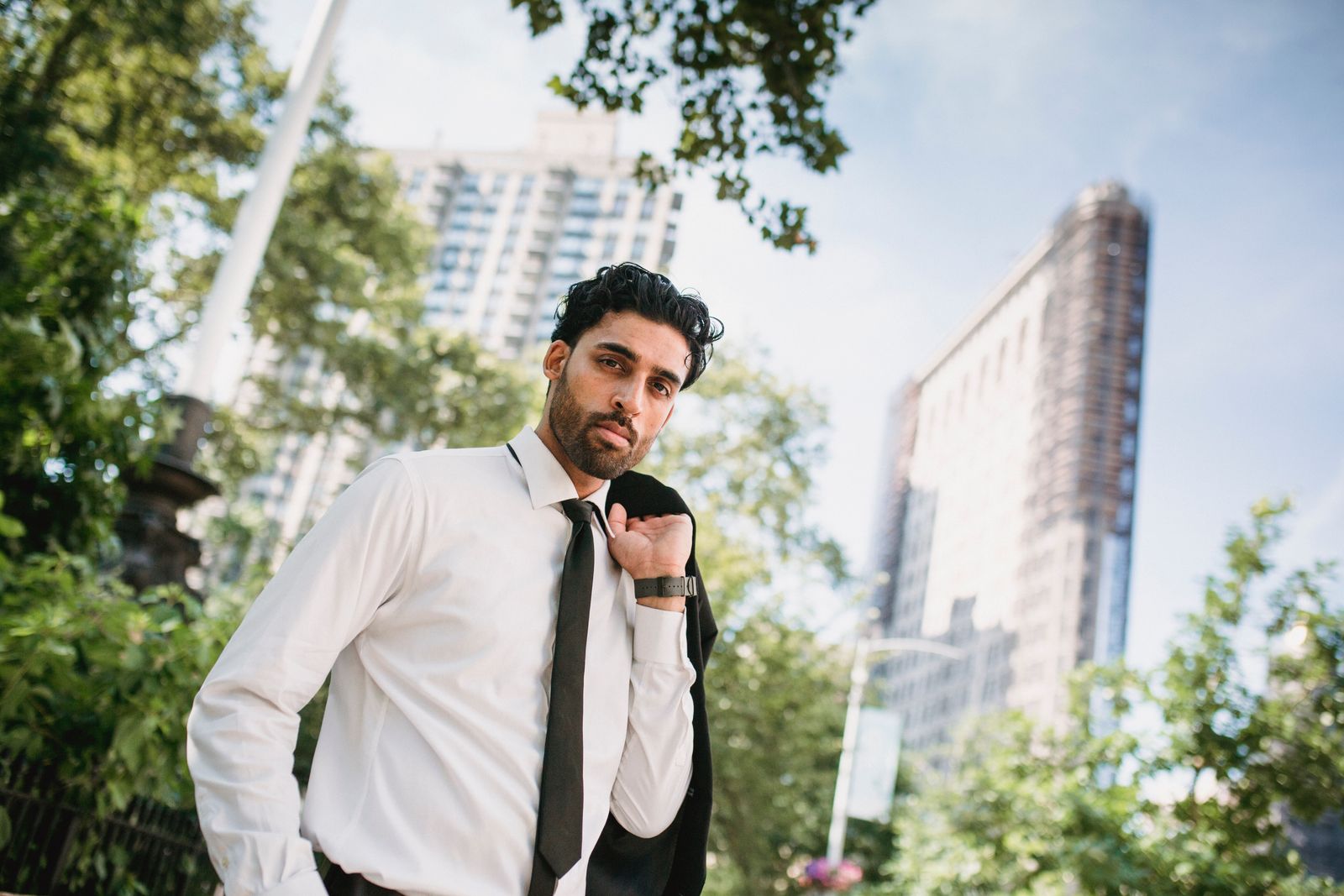 Entrepreneur qui maîtrise sa réputation en ligne